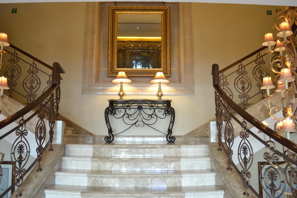 Sheraton Khalidiya 4* Абу-Даби