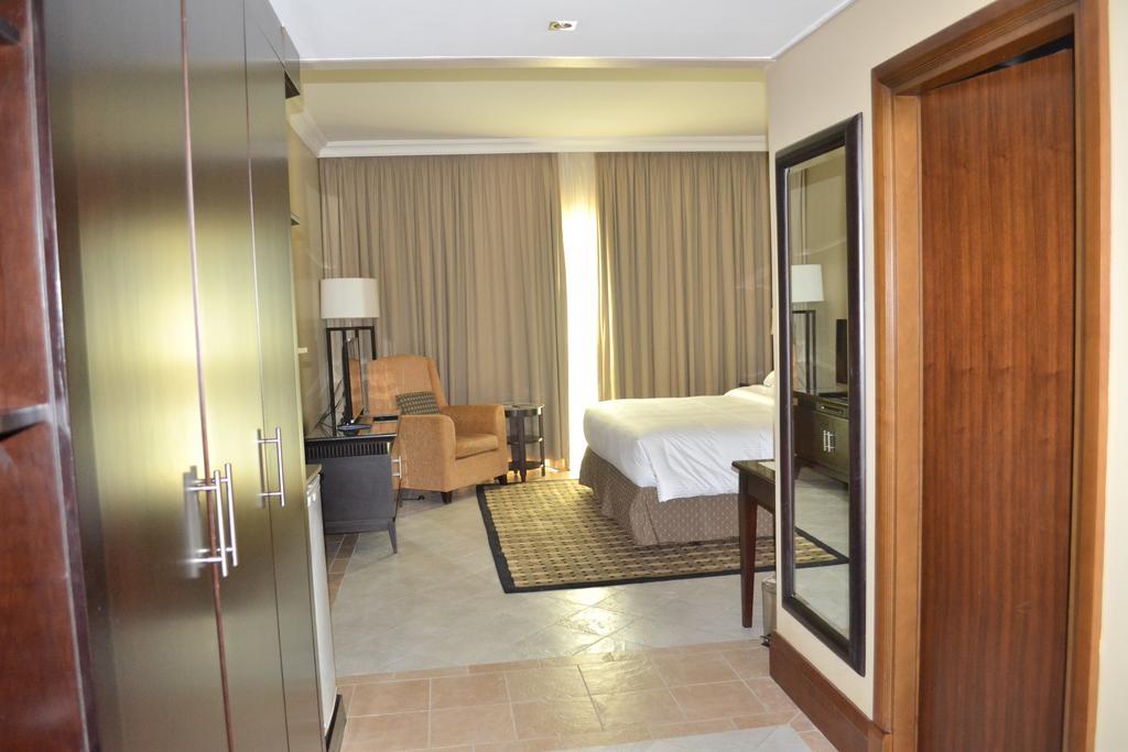 Sheraton Khalidiya Отель 4*