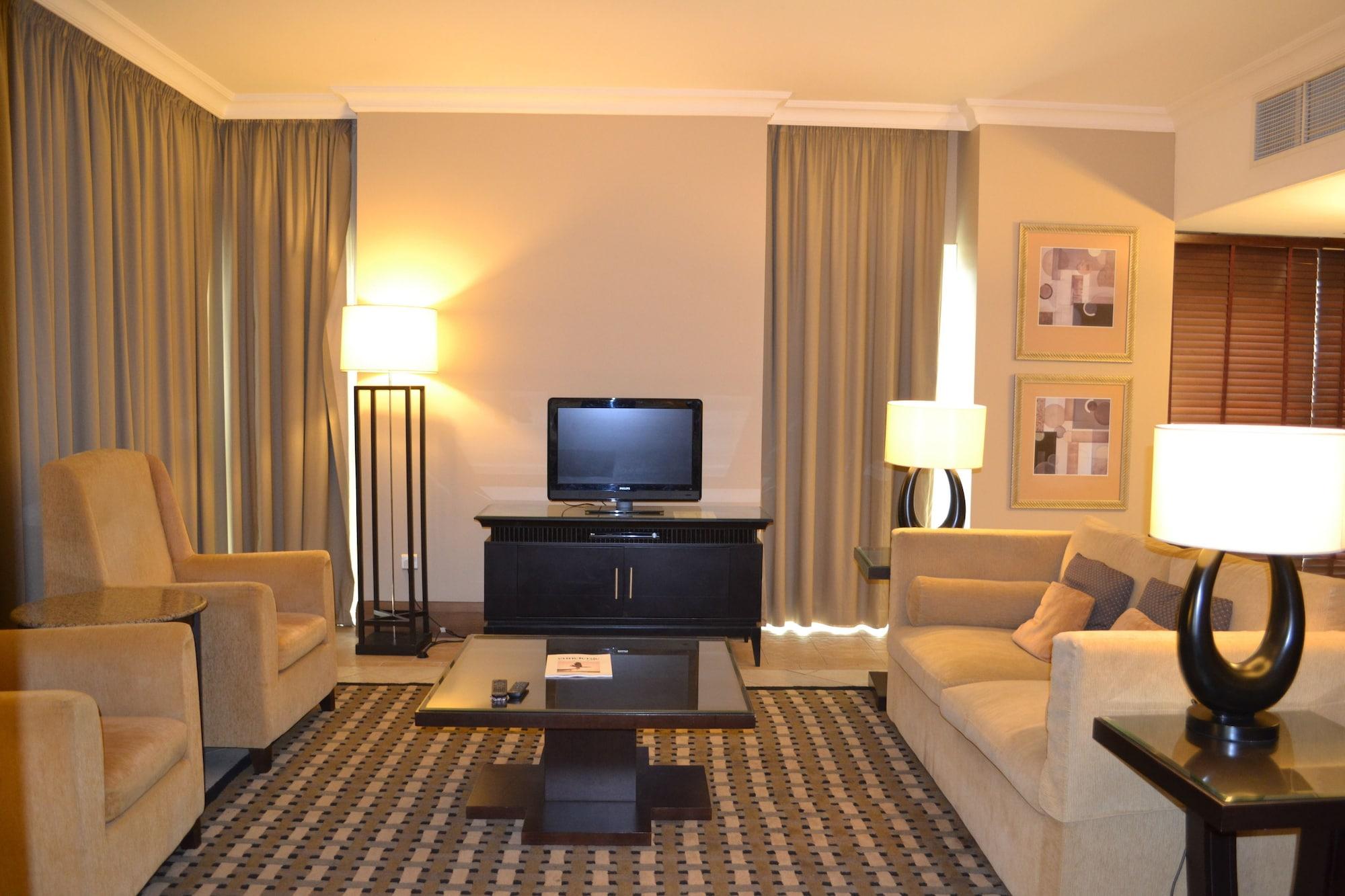 Отель Sheraton Khalidiya 4*