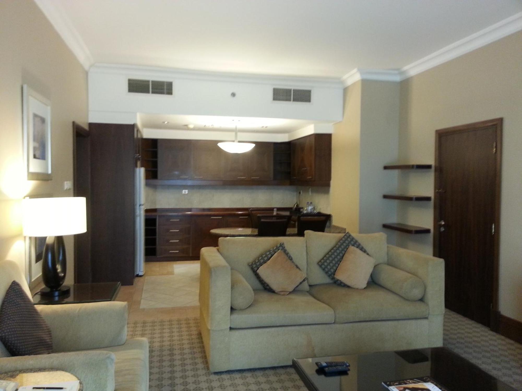 Отель Sheraton Khalidiya