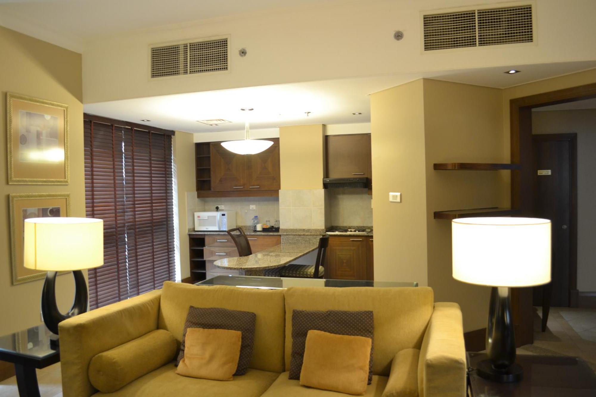 Sheraton Khalidiya 4*