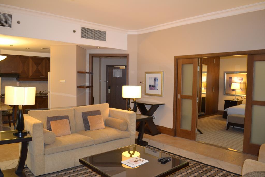 Sheraton Khalidiya 4*