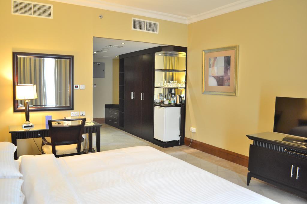 Sheraton Khalidiya 4*