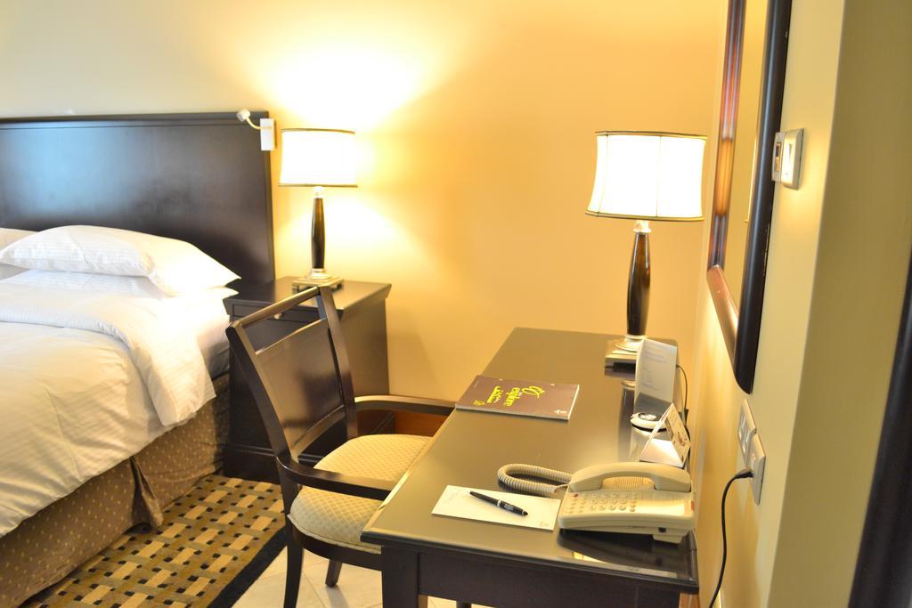 Sheraton Khalidiya 4* Abu Dhabi